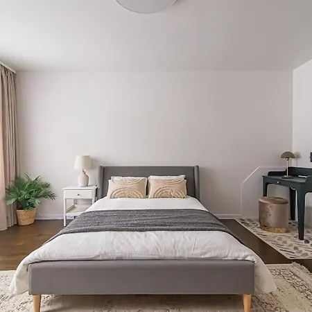 Stylish & Cozy Uzupis By Urban Rent Lägenhet *