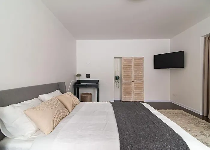 Stylish & Cozy Uzupis By Urban Rent * Vilnius