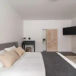 Stylish & Cozy Uzupis By Urban Rent * Vilnius